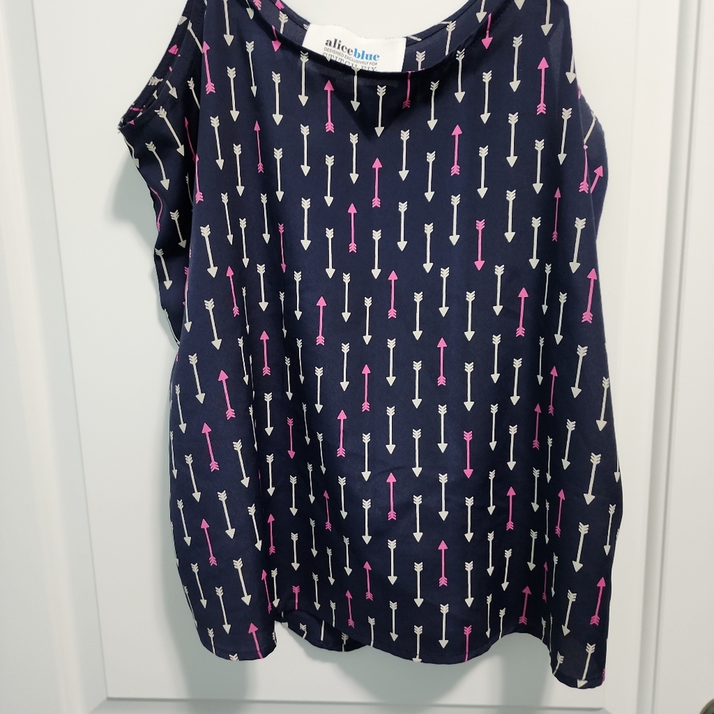 Alice Blue navy sleeveless top arrow print SzM